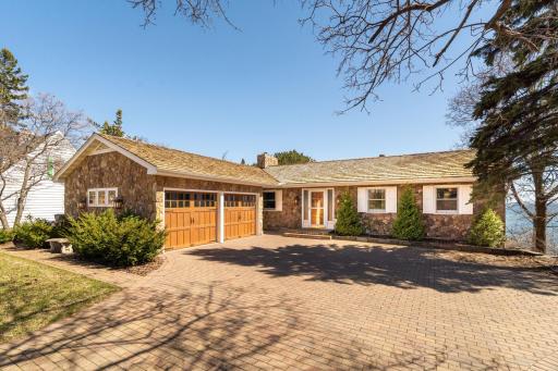 5904 London Road, Duluth, MN 55804