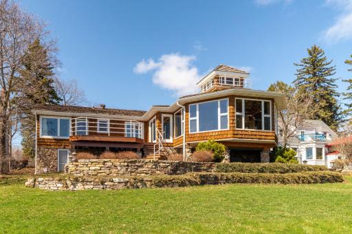 5904 London Road, Duluth, MN 55804