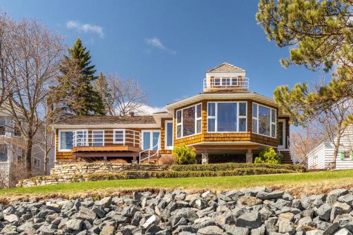 5904 London Road, Duluth, MN 55804