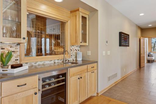 2200 Tamarack Drive, Medina, MN 55356