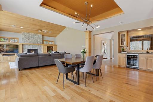 2200 Tamarack Drive, Medina, MN 55356
