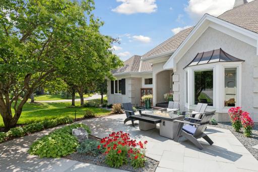 2454 Crowne Hill Road, Minnetonka, MN 55305