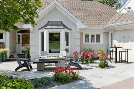 2454 Crowne Hill Road, Minnetonka, MN 55305