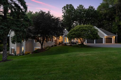 2454 Crowne Hill Road, Minnetonka, MN 55305