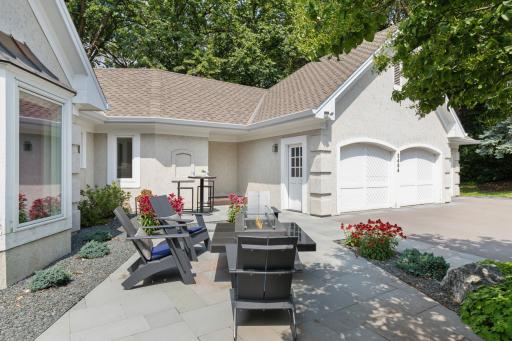 2454 Crowne Hill Road, Minnetonka, MN 55305