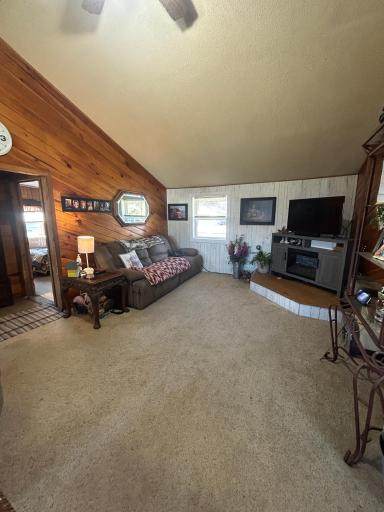 470 Chilgren Avenue, Williams, MN 56686