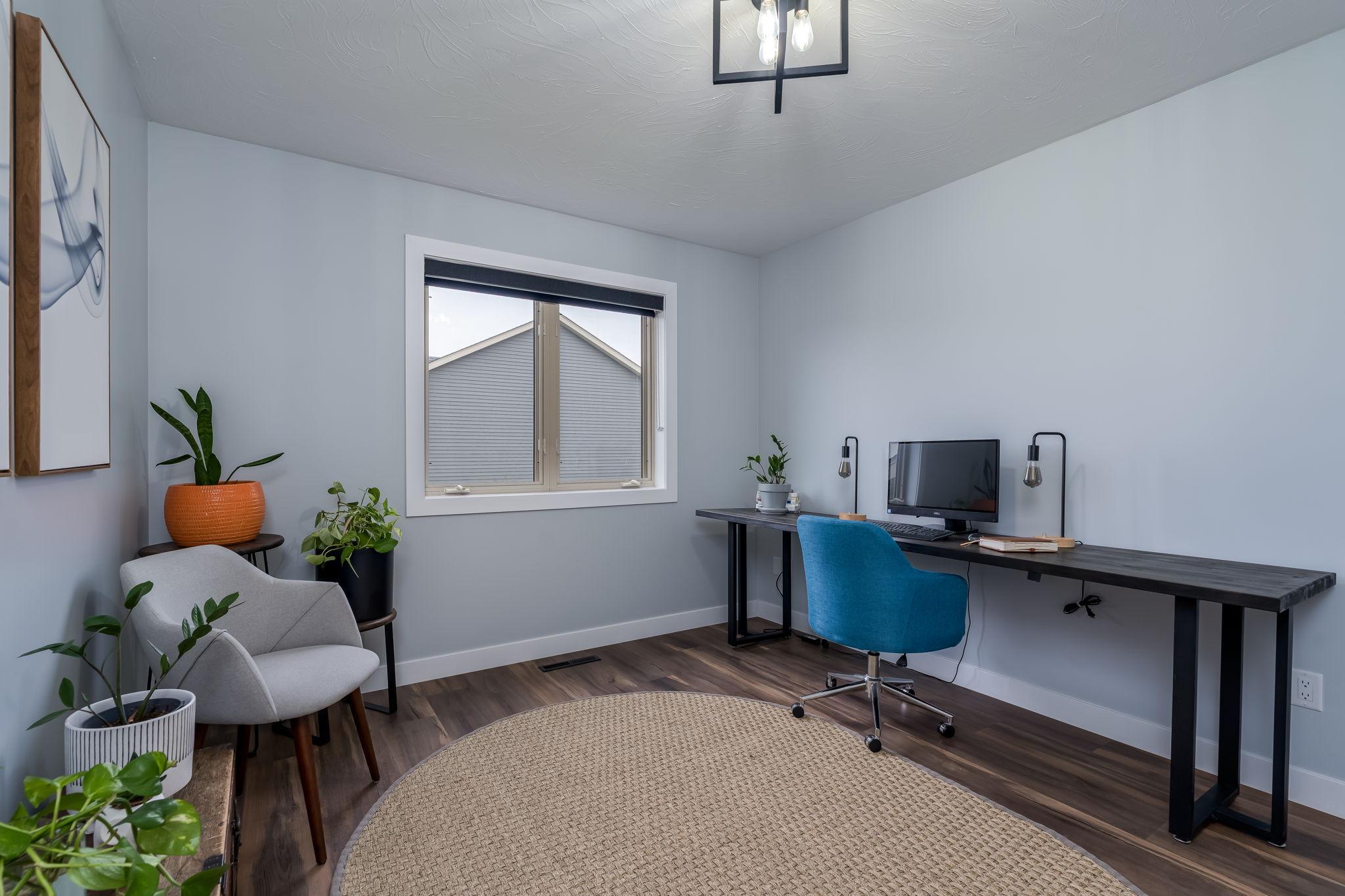 18-web-or-mls-72-balsam-cir.jpg