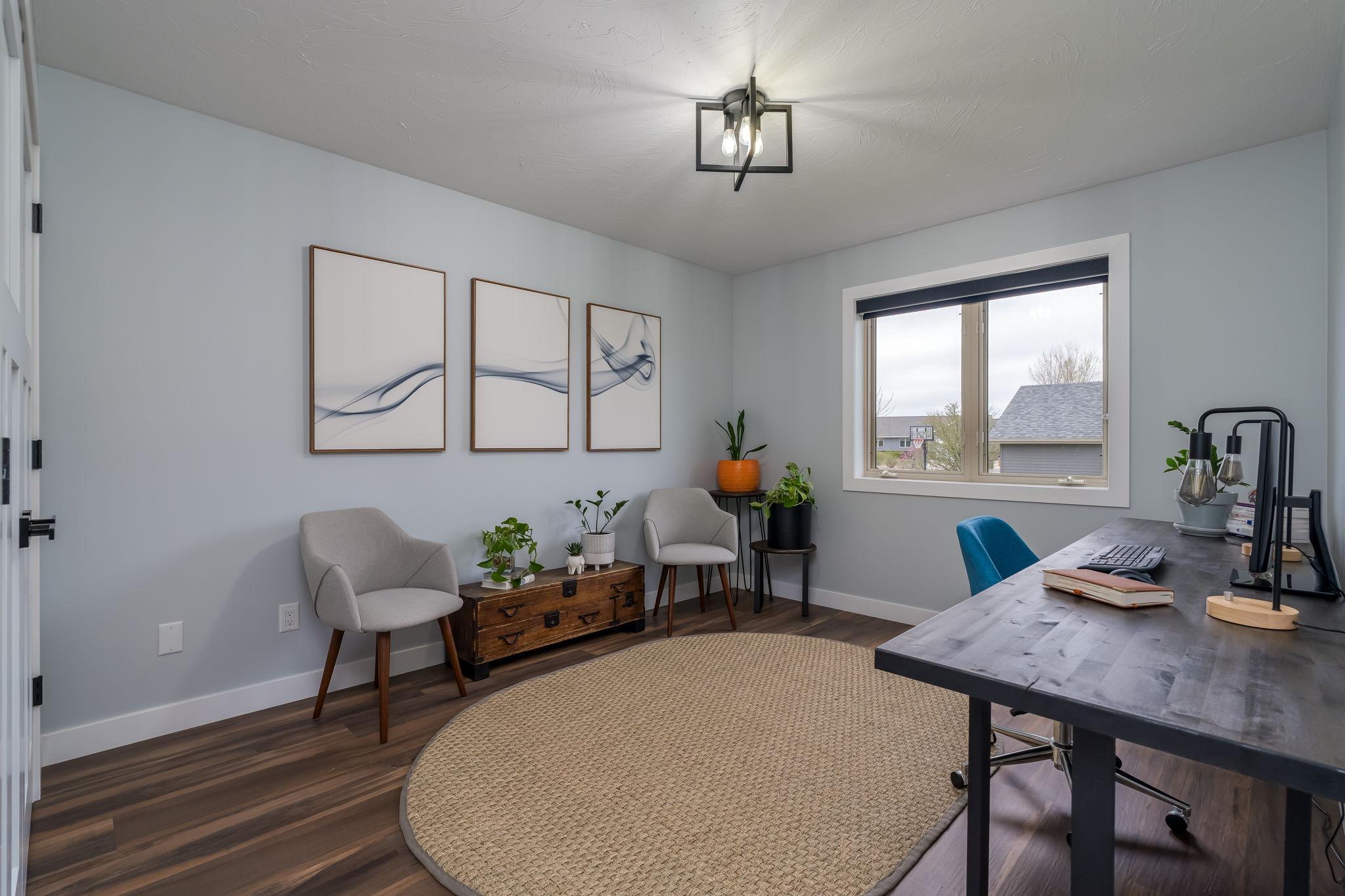 17-web-or-mls-72-balsam-cir.jpg
