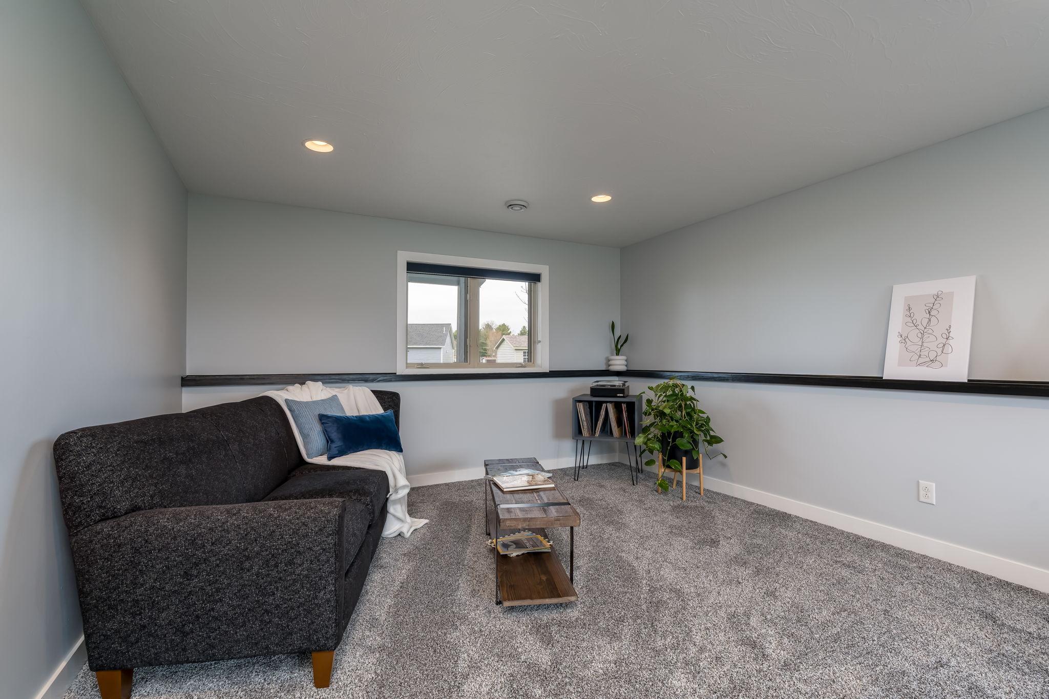 26-web-or-mls-72-balsam-cir.jpg