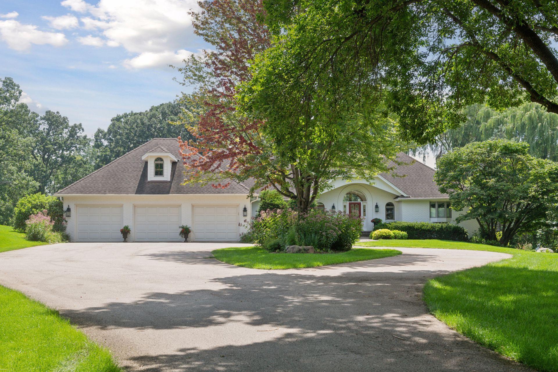 3 car garage