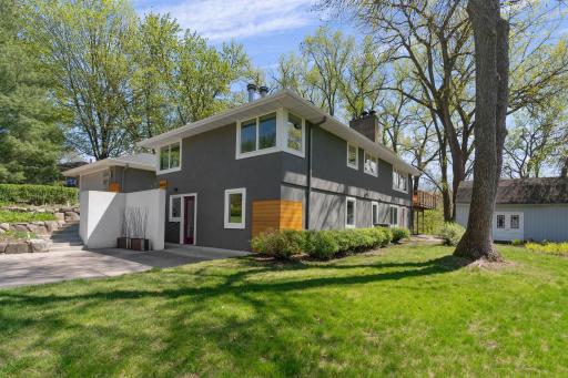 15623 Randall Lane, Minnetonka, MN 55345