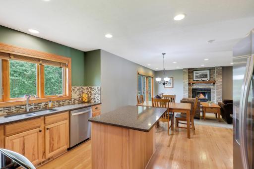 Open sightlines to the family room is perfect for entertaining!