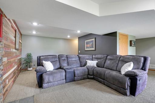 3435 Jewel Lane N, Minneapolis, MN 55447