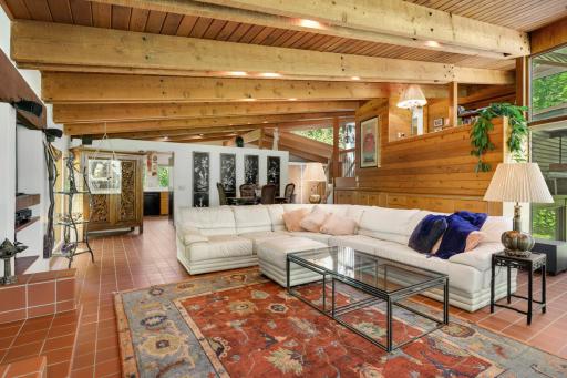 Nice open floor plan to enjoy entertaining or solitude.