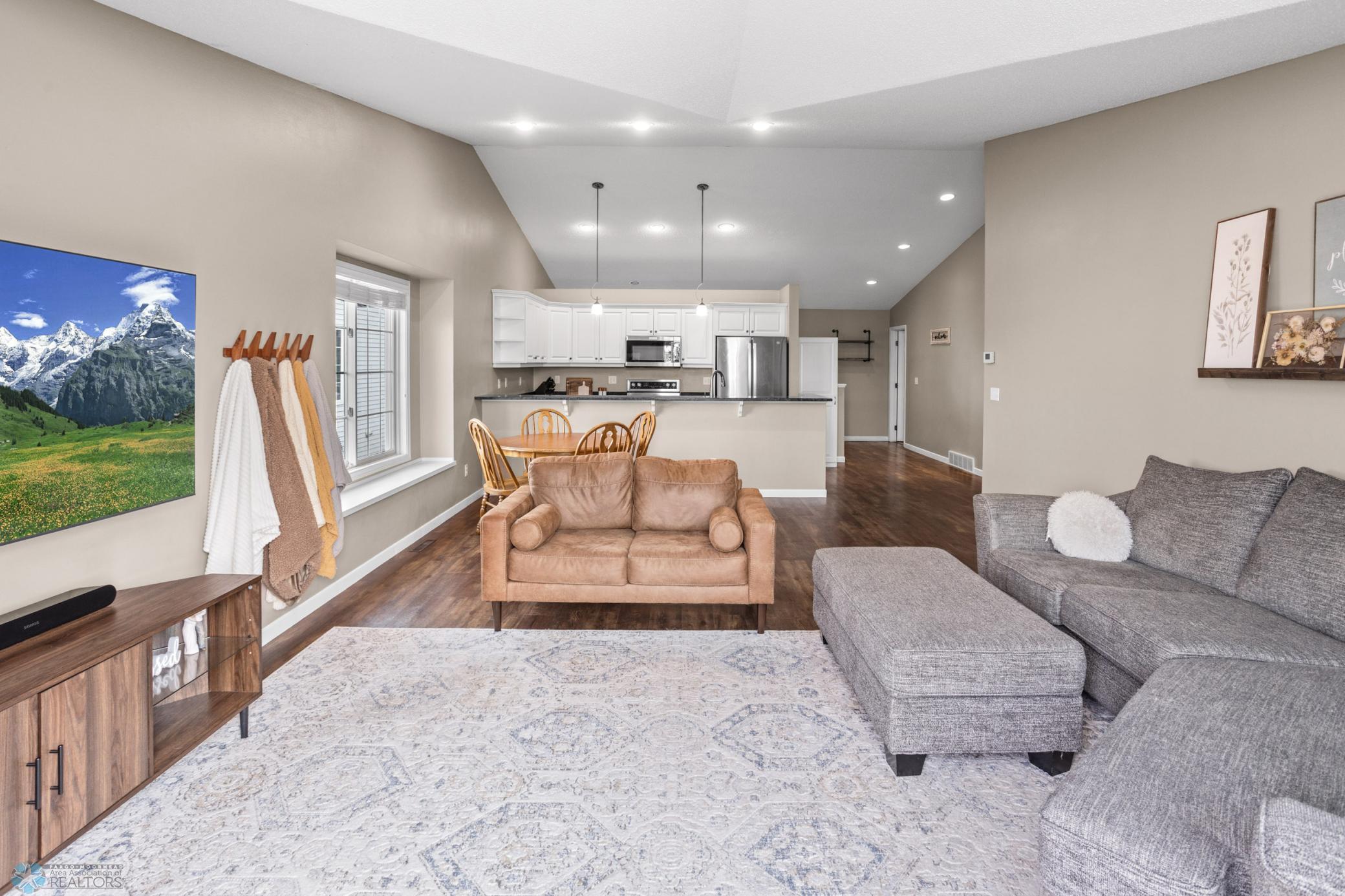 823 Cinnamon Ridge Place