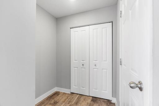 18172 Hartlin Avenue, Lakeville, MN 55044