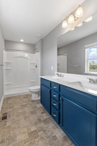 18172 Hartlin Avenue, Lakeville, MN 55044