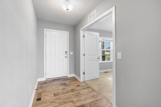 18172 Hartlin Avenue, Lakeville, MN 55044