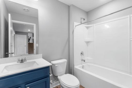 18172 Hartlin Avenue, Lakeville, MN 55044