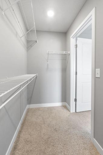 18172 Hartlin Avenue, Lakeville, MN 55044