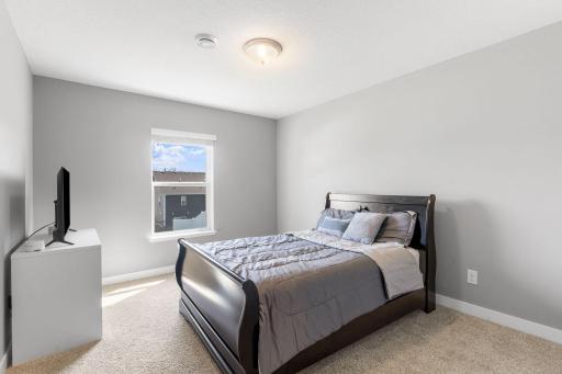 18172 Hartlin Avenue, Lakeville, MN 55044