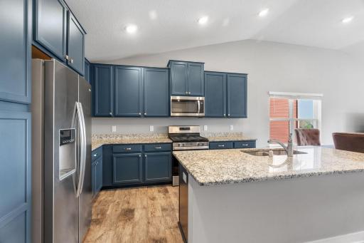 18172 Hartlin Avenue, Lakeville, MN 55044