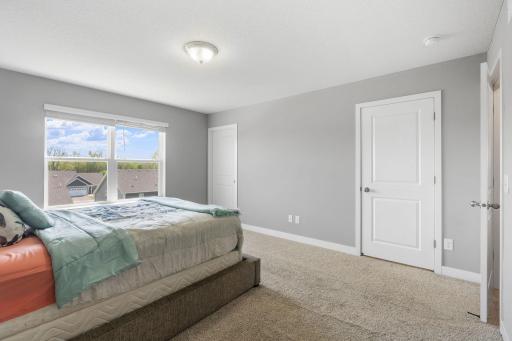 18172 Hartlin Avenue, Lakeville, MN 55044