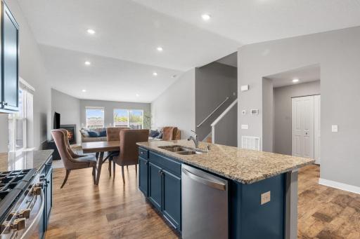 18172 Hartlin Avenue, Lakeville, MN 55044