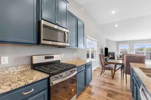 18172 Hartlin Avenue, Lakeville, MN 55044
