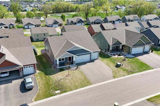 18172 Hartlin Avenue, Lakeville, MN 55044