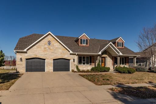 3011 Mayowood Common Circle SW, Rochester, MN 55902