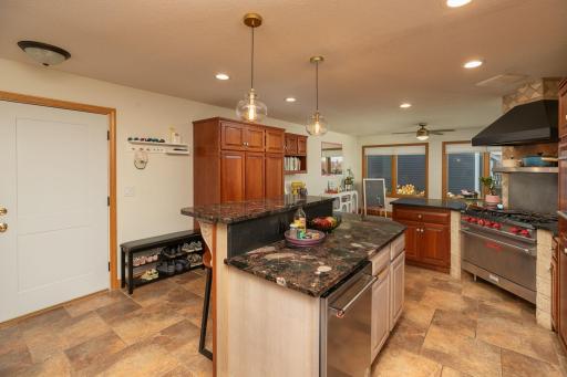 3011 Mayowood Common Circle SW, Rochester, MN 55902