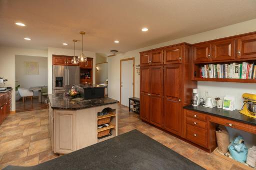 3011 Mayowood Common Circle SW, Rochester, MN 55902