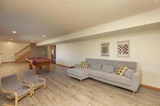 3011 Mayowood Common Circle SW, Rochester, MN 55902