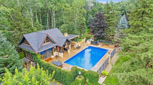 Stunning Pool/Guest House