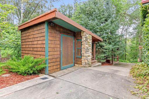 Shed for greenskeeping equipment