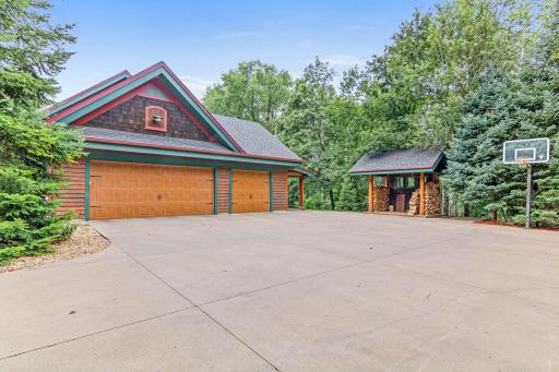 Attached 3-Car Garage