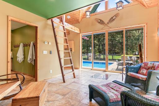 Pool/Guest House