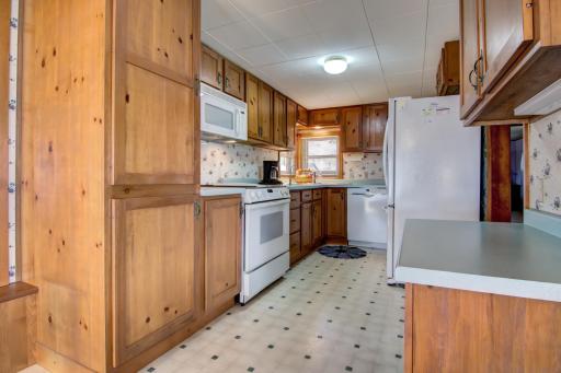 All kitchen appliances are included in the sale!