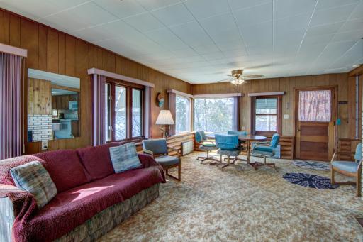 Nice spacious area to gather and entertain!