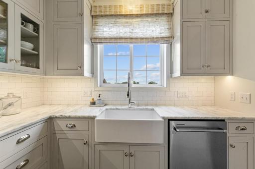 1102 Shumway Court, Faribault, MN 55021