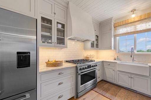 1102 Shumway Court, Faribault, MN 55021