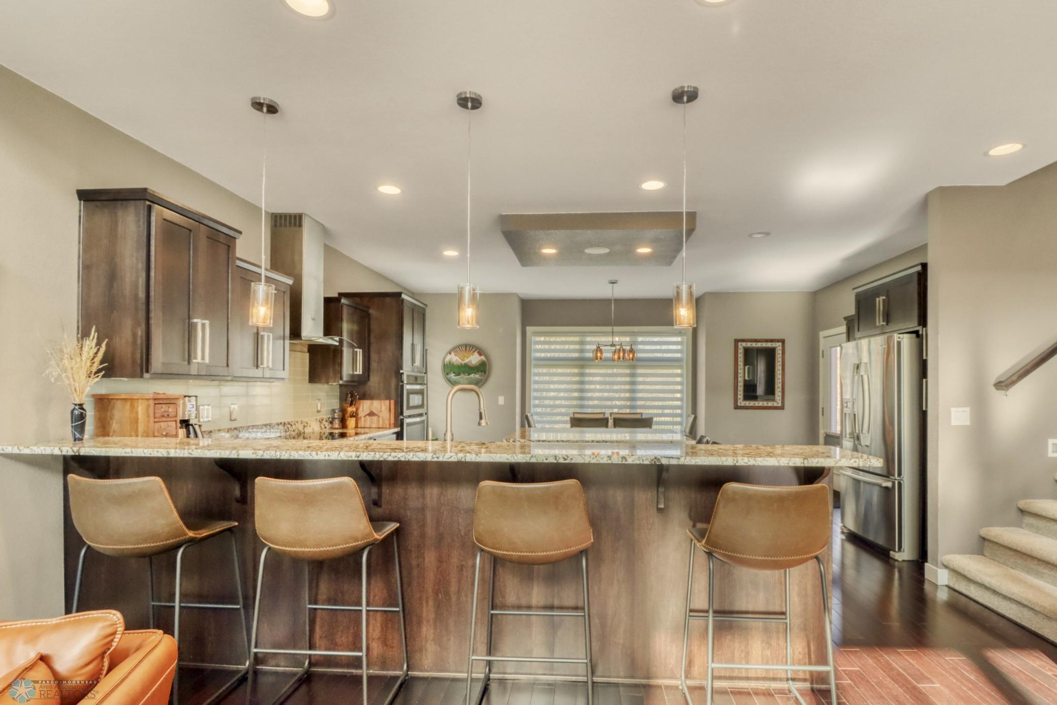 Kitchen1.0JPG