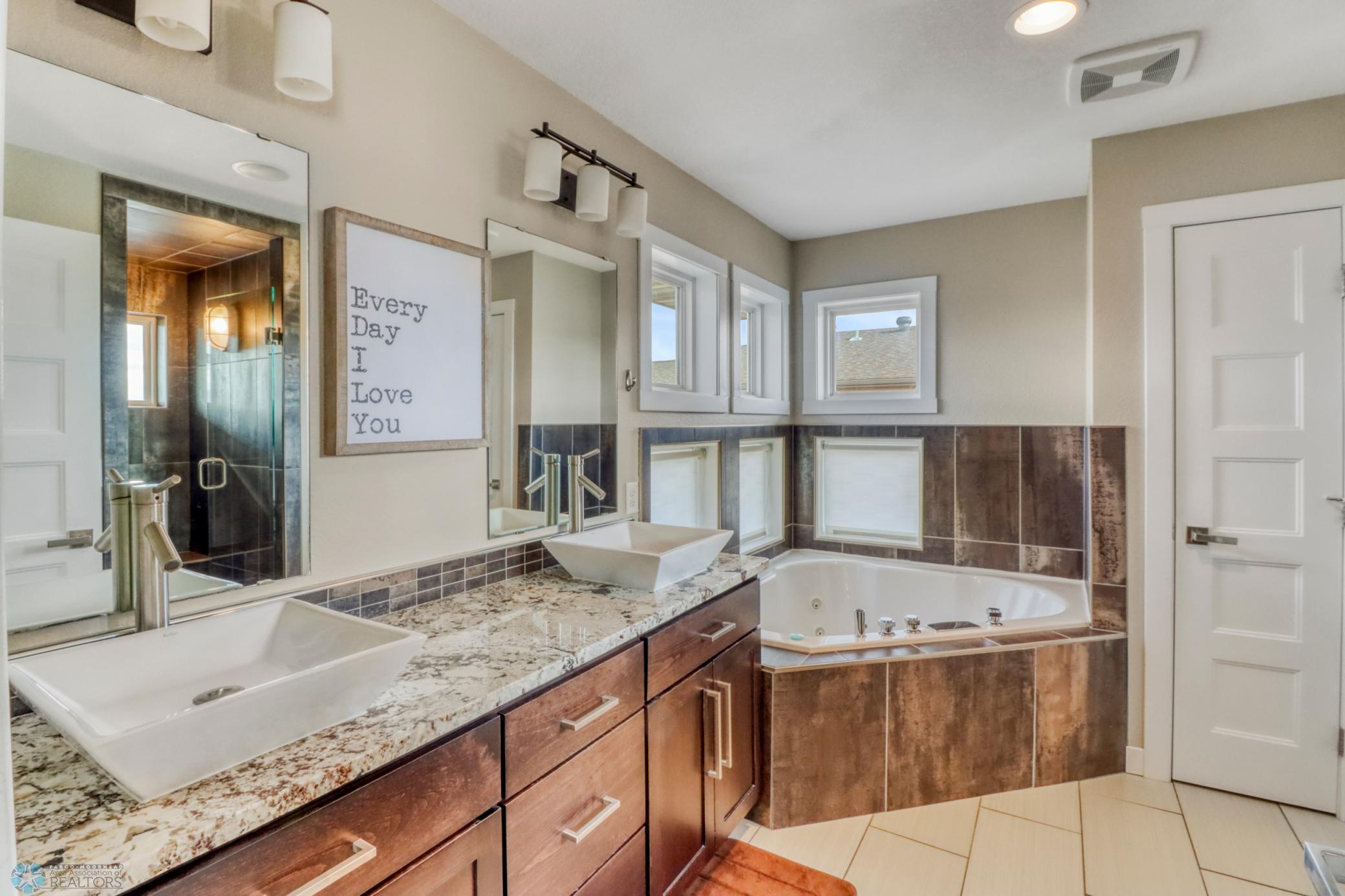 Primary Bathroom1_0.JPG