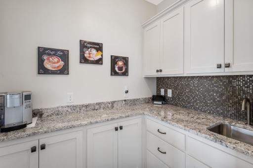 34 Crescent Lane, North Oaks, MN 55127