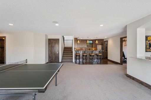 34 Crescent Lane, North Oaks, MN 55127