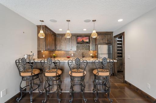 34 Crescent Lane, North Oaks, MN 55127