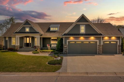 34 Crescent Lane, North Oaks, MN 55127