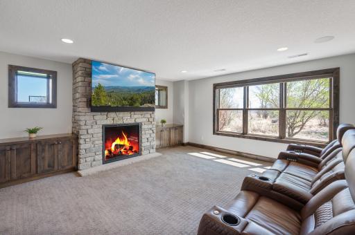 34 Crescent Lane, North Oaks, MN 55127