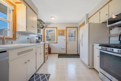 6912 Toledo Avenue N, Minneapolis, MN 55429